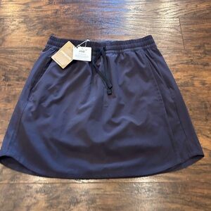 NWT PATAGONIA Women's Fleetwith Skort Skirt Shorts - ink black - XS
